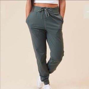 Paragon fitwear joggers